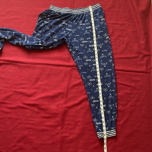 Wizarding World of Harry Potter Sz M PJ Set - Picture 14 of 16